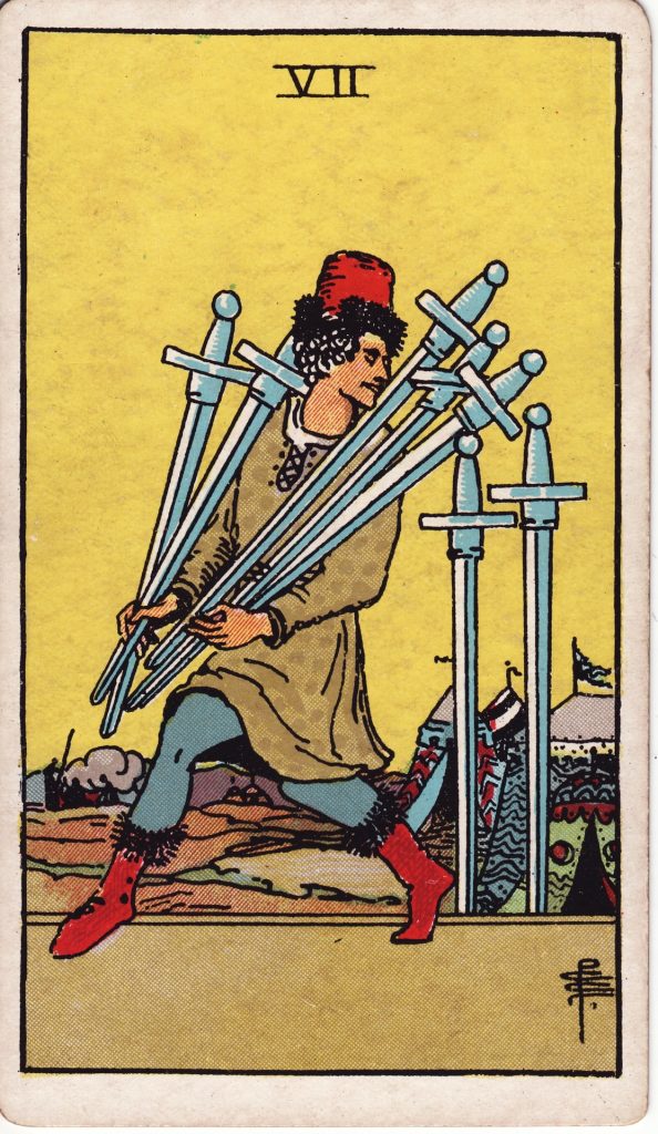 Lá Bài Tarot Hằng Ngày 2026-07-13 – 7 Kiếm (Nghịch Vị)